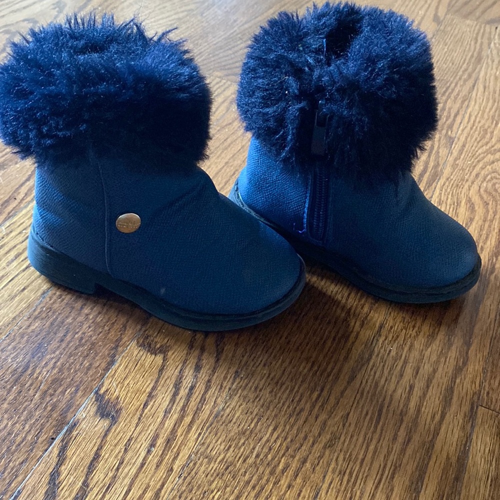 Size 5 baby girl navy Nicole Miller boots